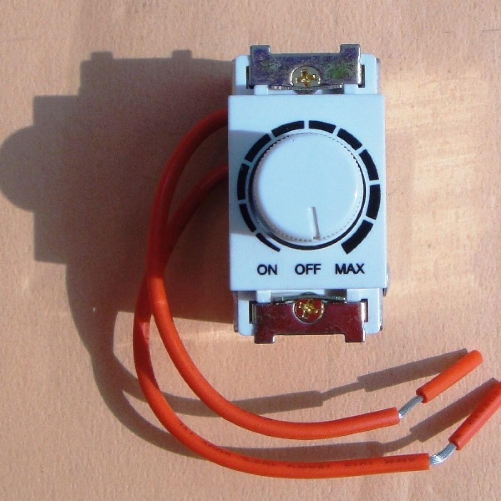 110V500W連用型調光器