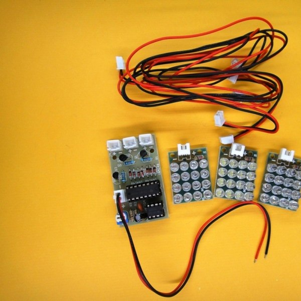 CD4017+ne555爆閃燈套件件 電子製作套件 電子diy製作套件