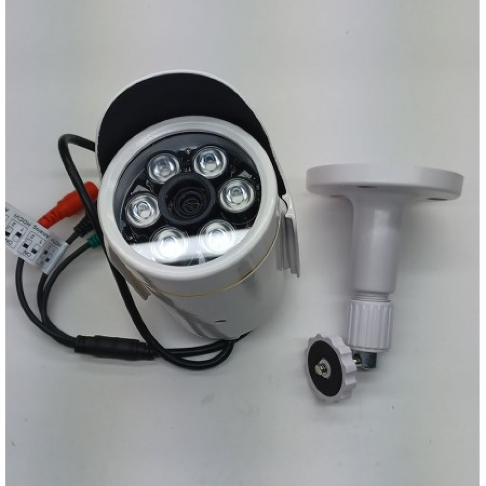 CM-F2033S-4 百萬畫質紅外線攝影機4mm+支架  變壓器